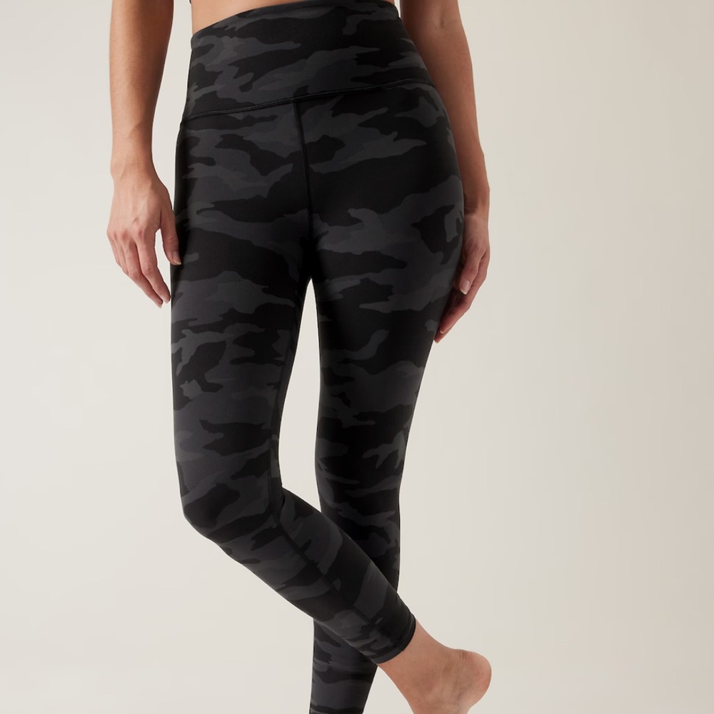Athleta Camo Elation 7/8 Tight